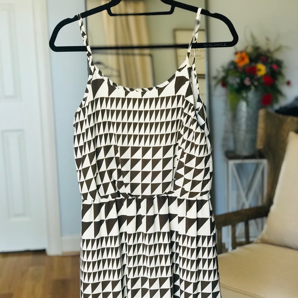 Boutique brand geometric print dress